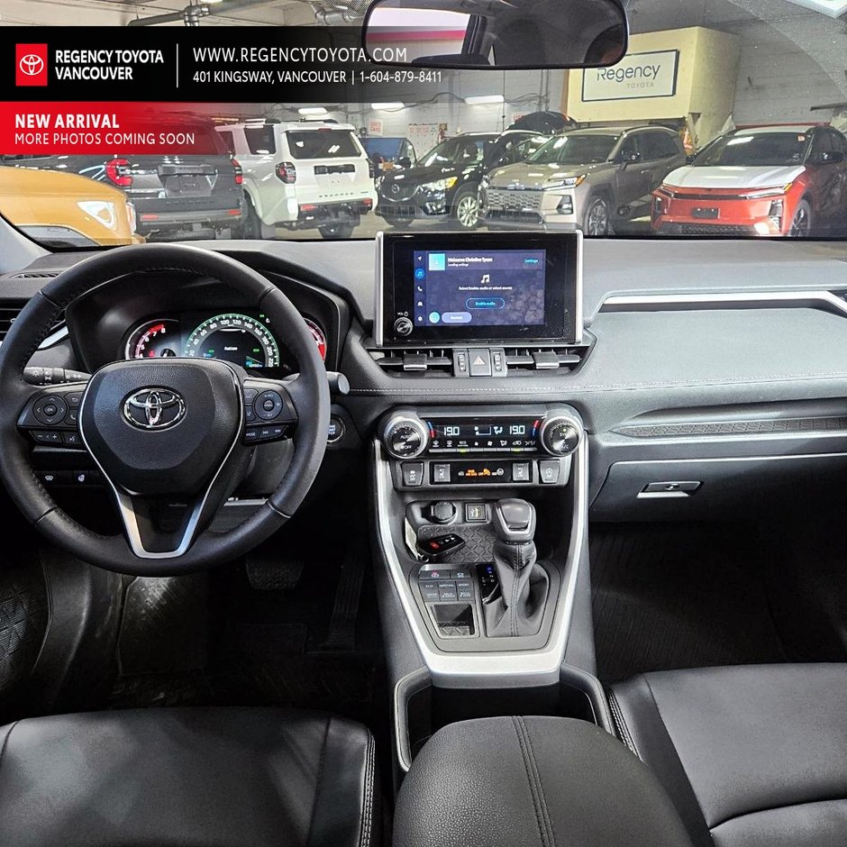 2025 Toyota RAV4 XLE-4
