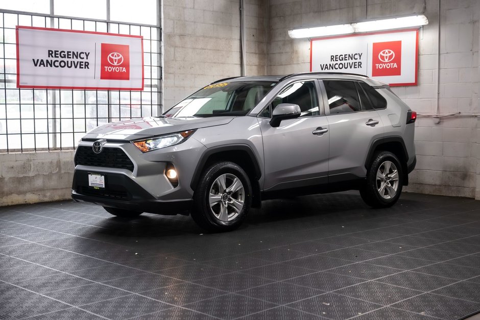 2019 Toyota RAV4 XLE FWD-2