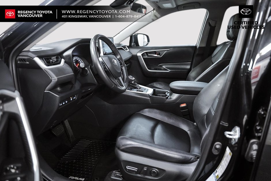 2019 Toyota RAV4 XLE-17