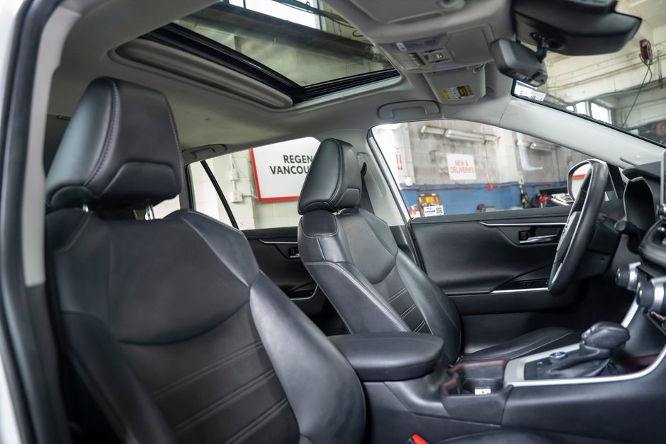 2020 Toyota RAV4 Hybrid Limited-16
