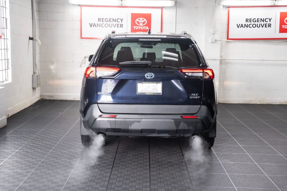 2020 Toyota RAV4 Hybrid XLE-12