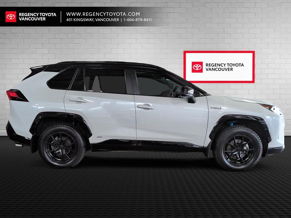 2020 Toyota RAV4 Hybrid XLE-8