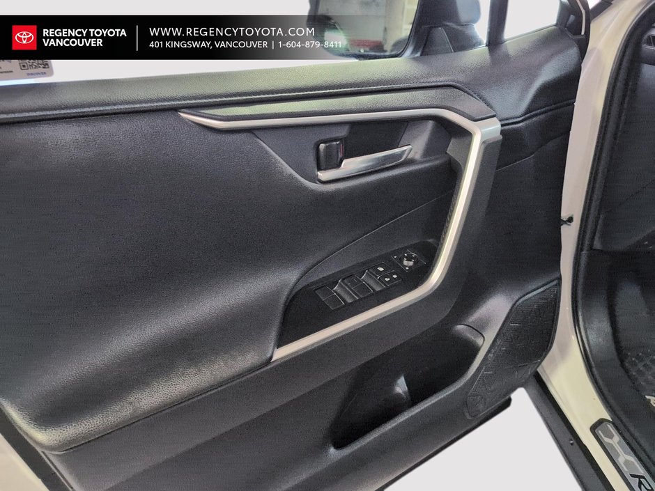 2020 Toyota RAV4 Hybrid XLE-10