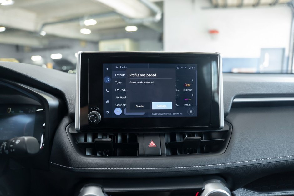 2023 Toyota RAV4 LE AWD-6