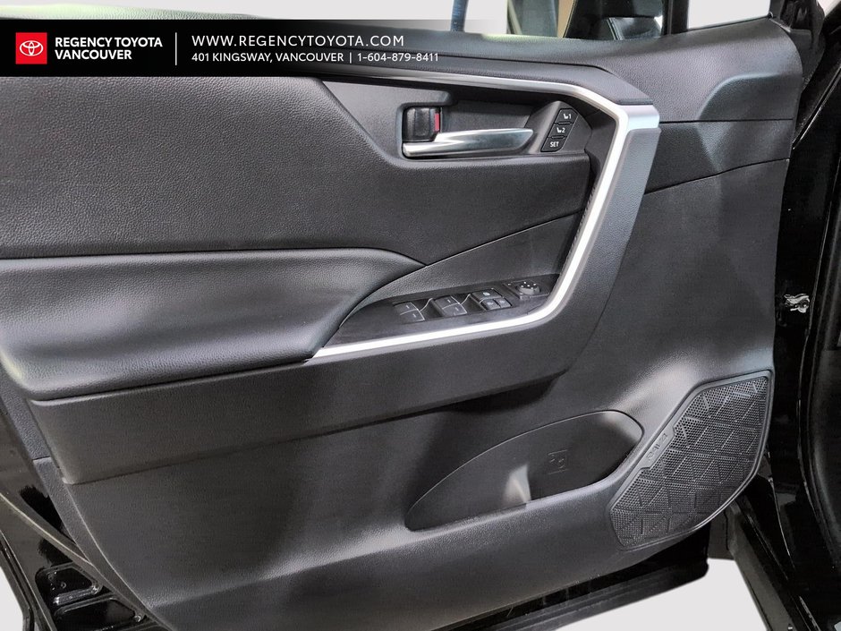 2024 Toyota RAV4 XLE-10
