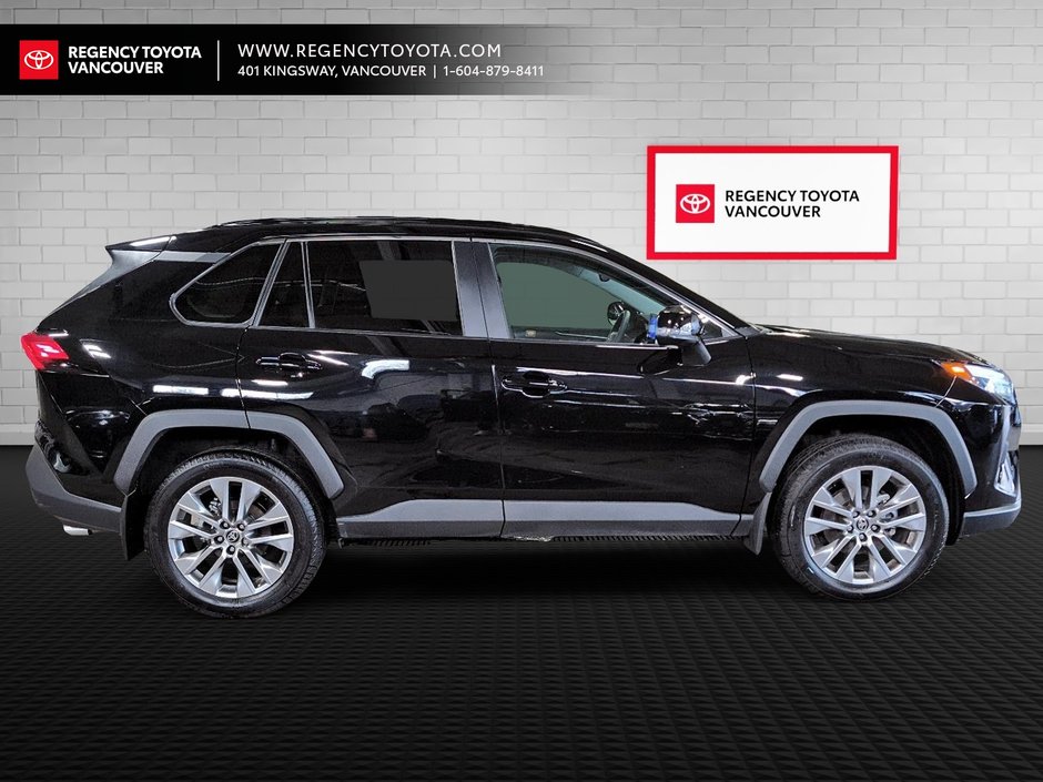 2024 Toyota RAV4 XLE-8