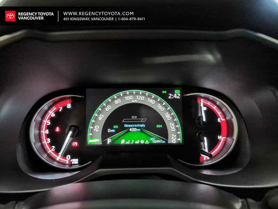 2025 Toyota RAV4 XLE AWD R1RFVT-13