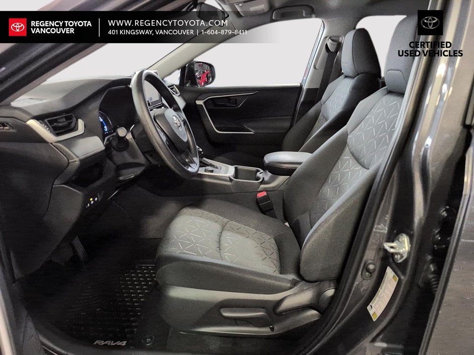 2025 Toyota RAV4Base Hybrid LE-11