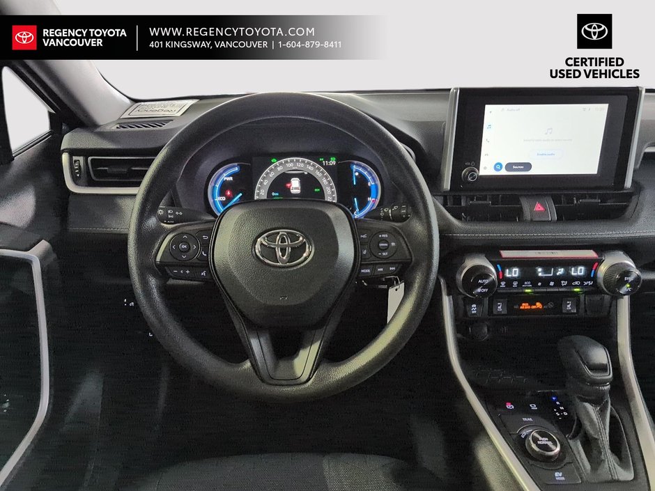 2025 Toyota RAV4Base Hybrid LE-18