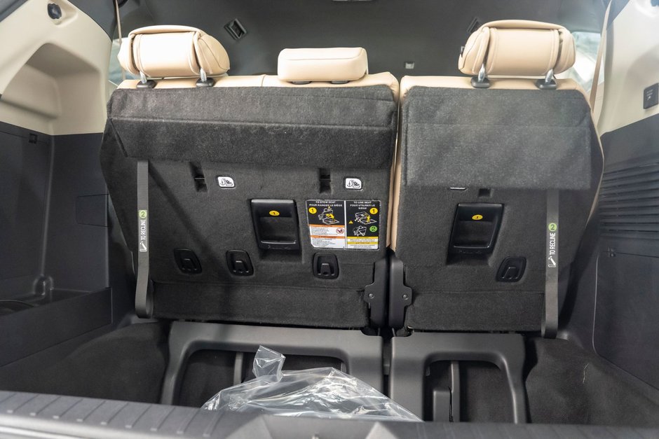 2024 Toyota Sienna Hybrid LIMITED AWD-14