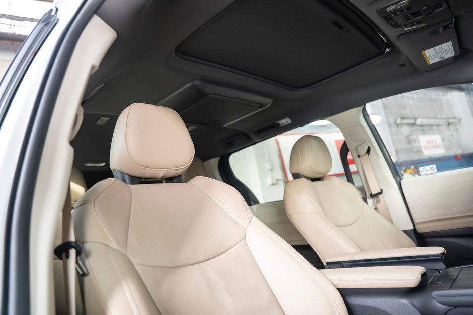 2024 Toyota Sienna Hybrid LIMITED AWD-19