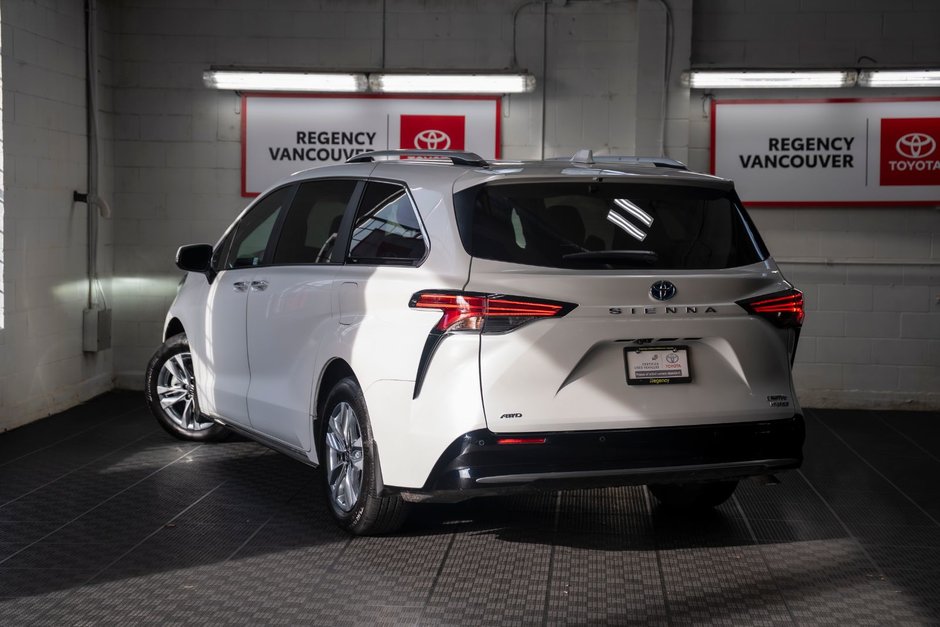 2024 Toyota Sienna Hybrid LIMITED AWD-12