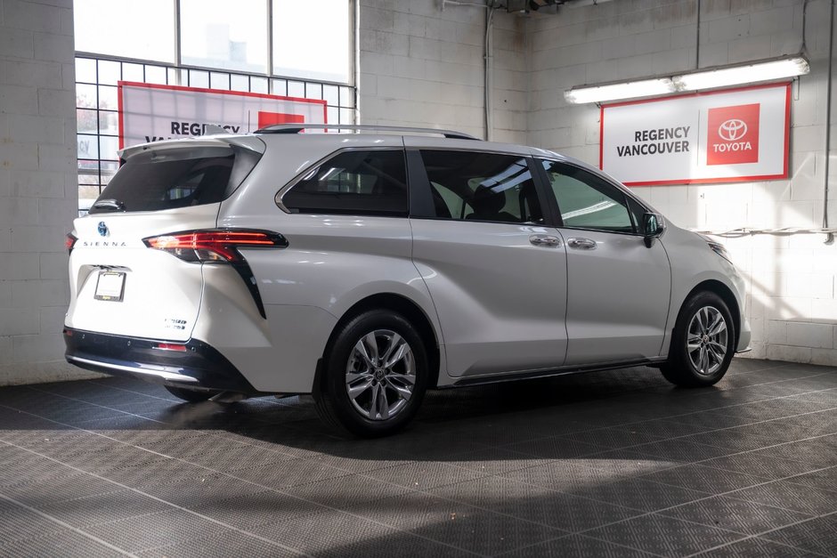 2024 Toyota Sienna Hybrid LIMITED AWD-15