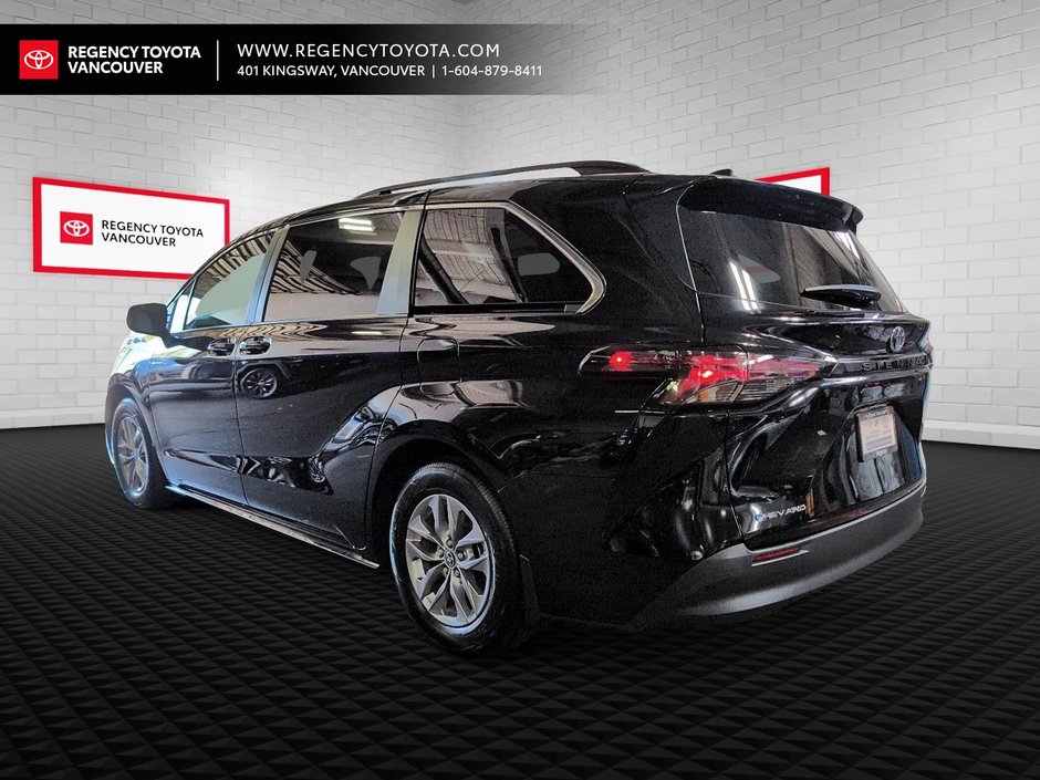 2025 Toyota Sienna LE AWD 8-Pass LE AWD-3