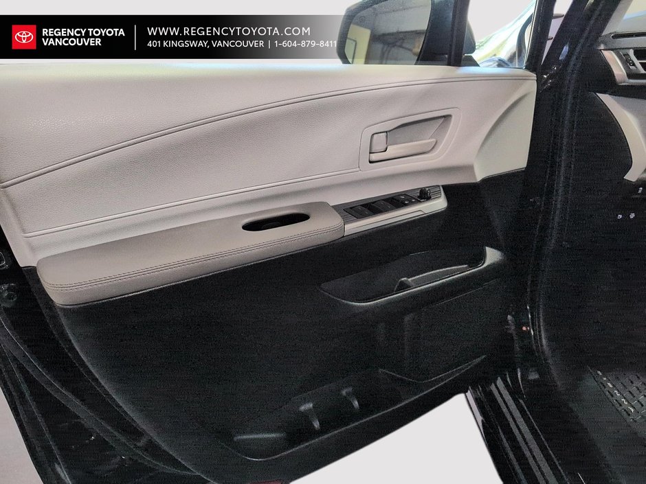2025 Toyota Sienna LE AWD 8-Pass LE AWD-10