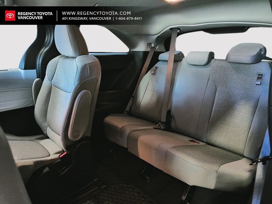 2025 Toyota Sienna LE AWD 8-Pass LE AWD-20