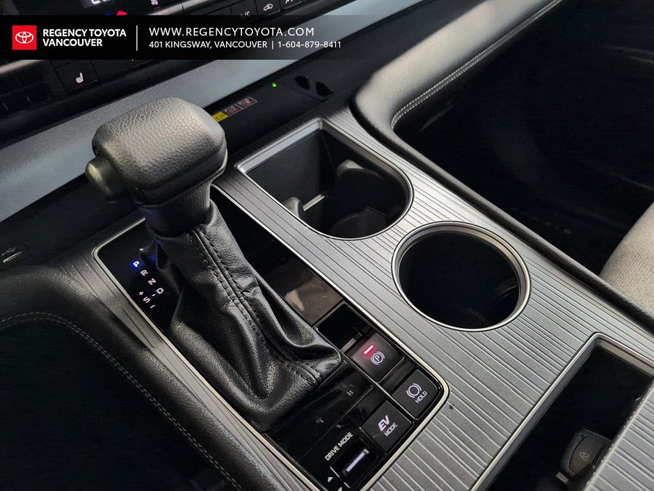 2025 Toyota Sienna LE AWD 8-Pass LE AWD-16