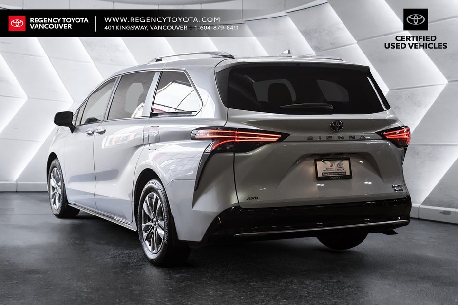 2023 Toyota Sienna Limited AWD 7-Pass-11