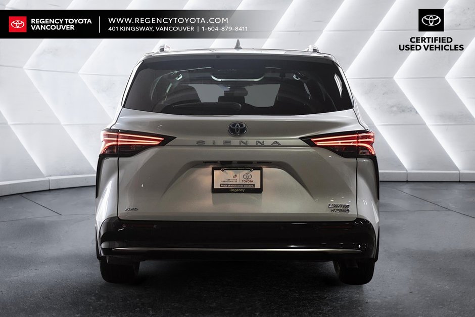2023 Toyota Sienna Limited AWD 7-Pass-12