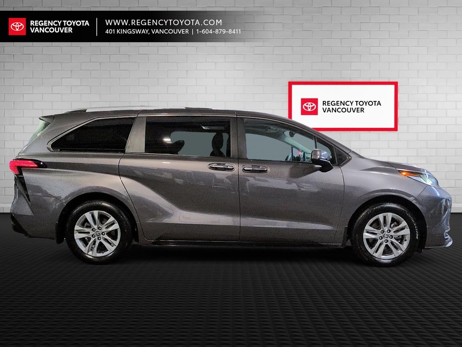 2023 Toyota Sienna Hybrid LIMITED  7-PASS-8