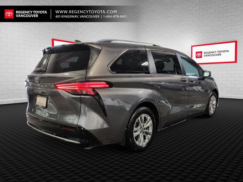2023 Toyota Sienna Hybrid LIMITED  7-PASS-9