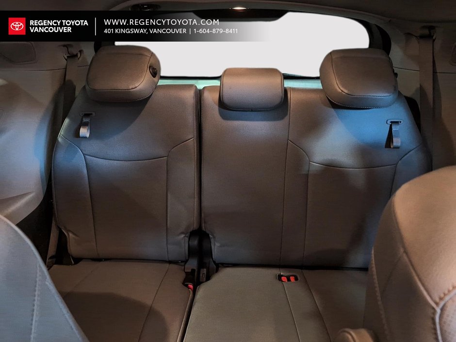 2023 Toyota Sienna Hybrid LIMITED  7-PASS-21
