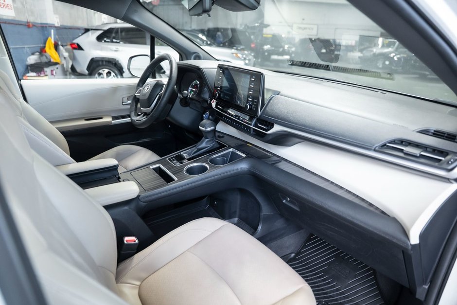 2024 Toyota Sienna LIMITED AWD 7 PASS-19