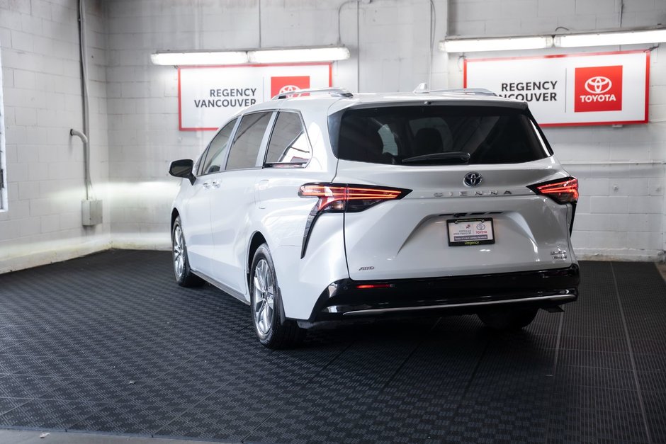 2024 Toyota Sienna LIMITED AWD 7 PASS-13