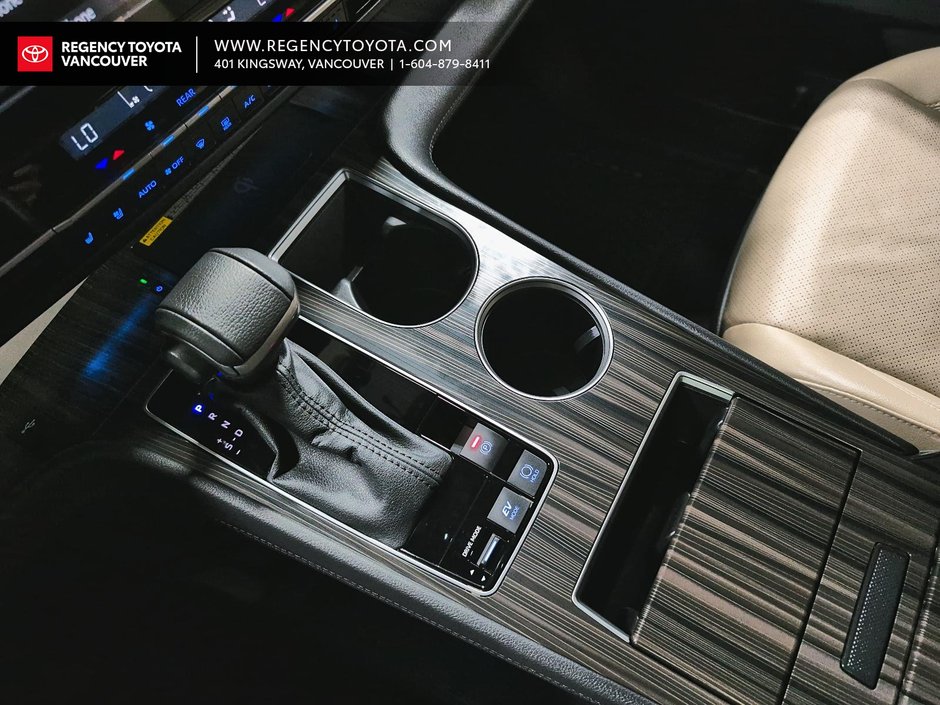 2024 Toyota Sienna Limited AWD 7-Pass-17