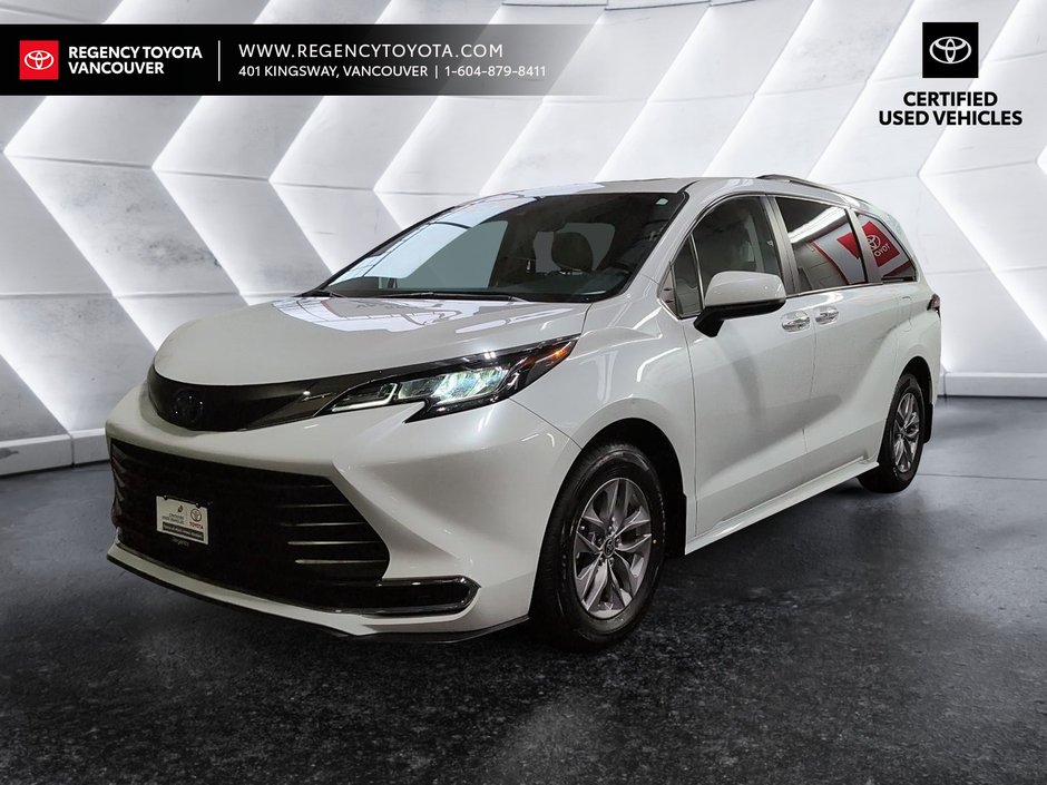 2022 Toyota Sienna XLE 8-Pass-0