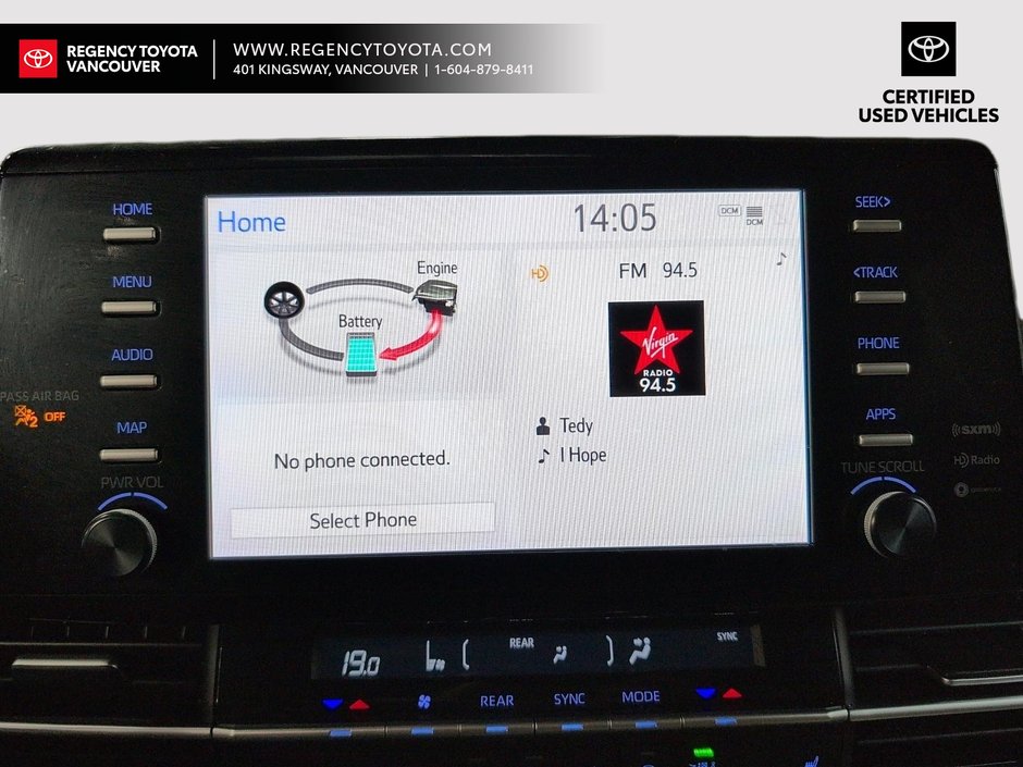 2022 Toyota Sienna XLE 8-Pass-18