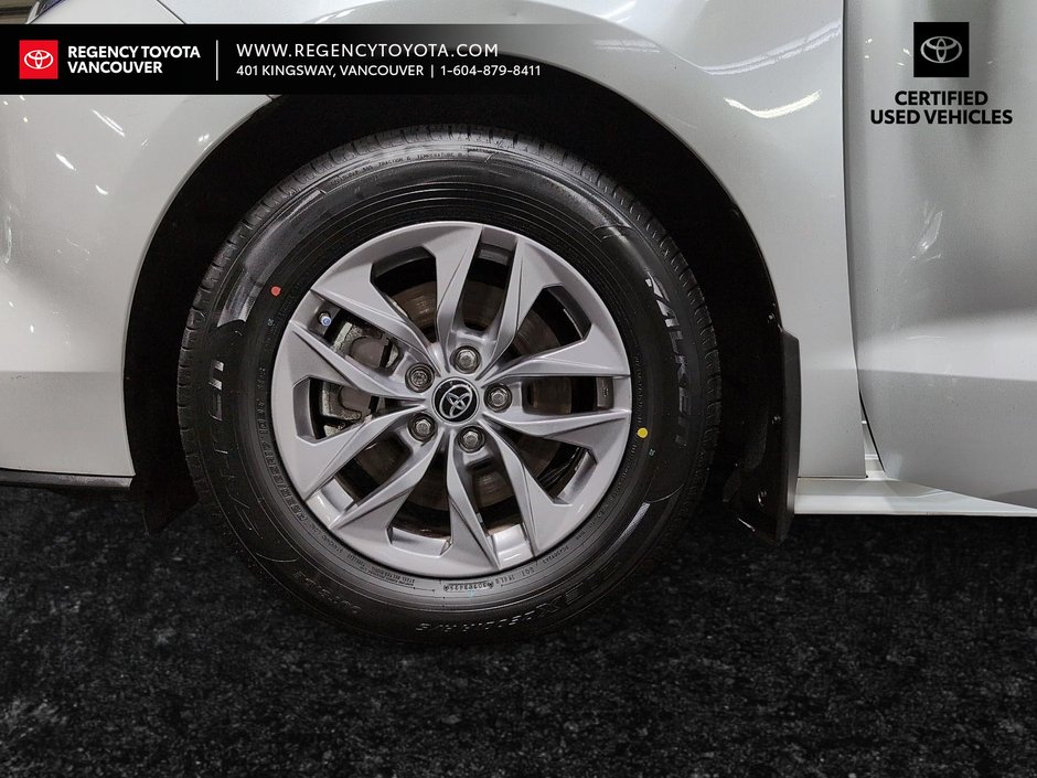 2022 Toyota Sienna XLE 8-Pass-6