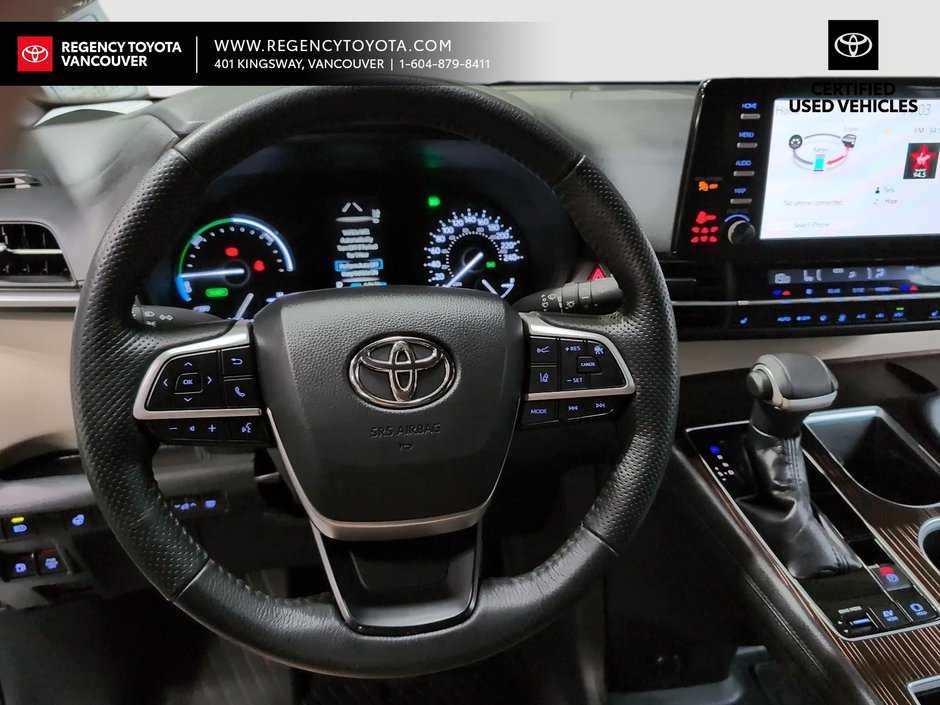 2022 Toyota Sienna XLE 8-Pass-11