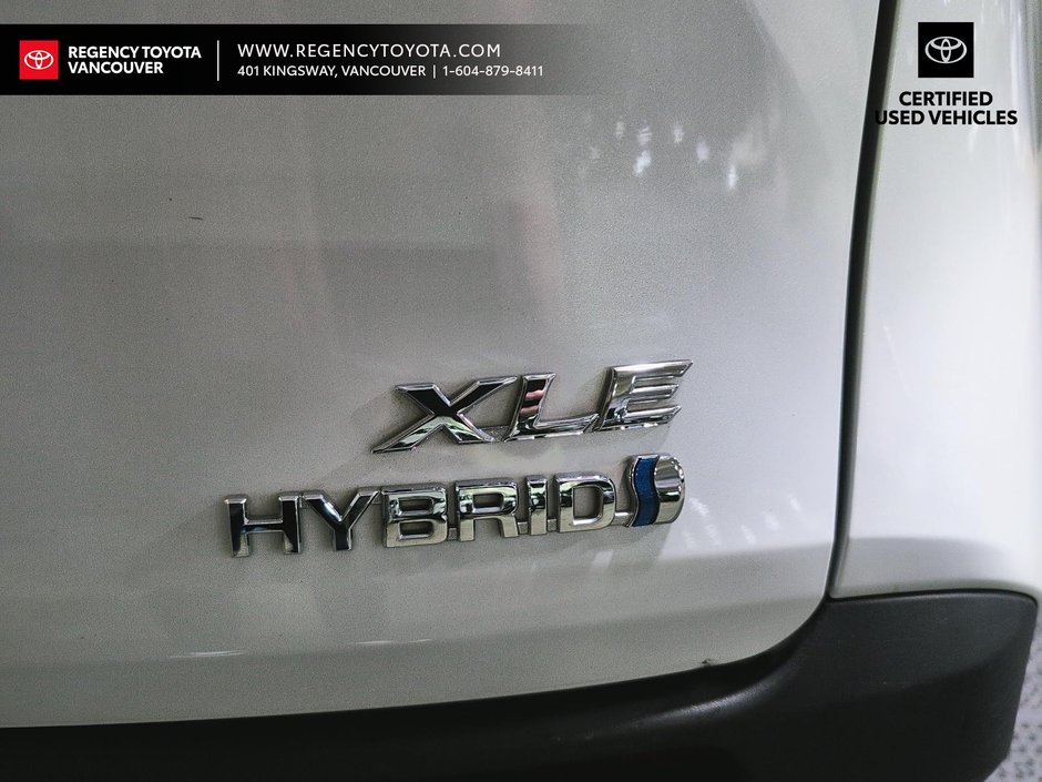 2022 Toyota Sienna XLE 8-Pass-15