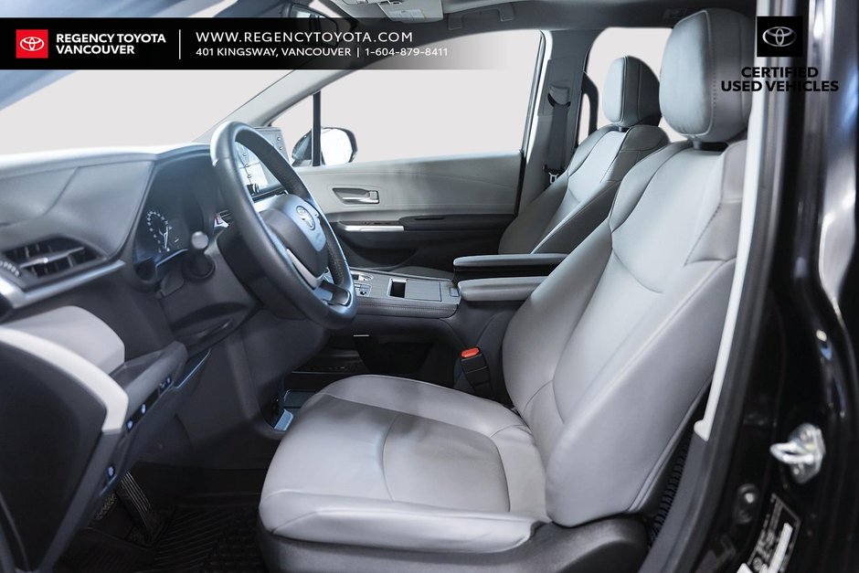 2022 Toyota Sienna XLE 8-Pass-2
