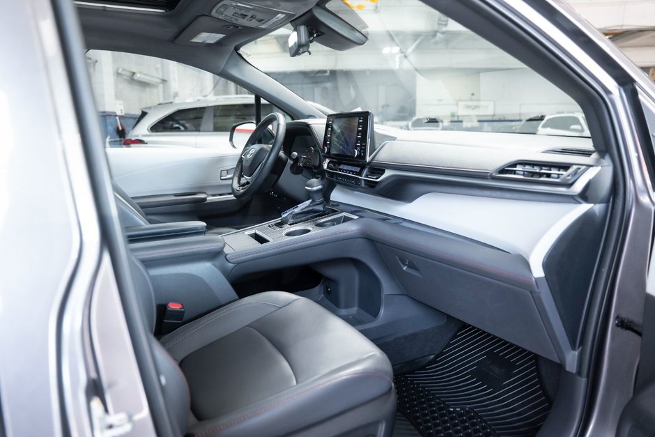 2022 Toyota SIENNA XSE AWD 7-PASS-17
