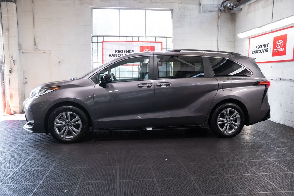 2022 Toyota SIENNA XSE AWD 7-PASS-11