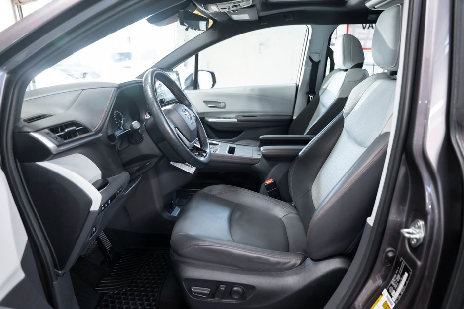 2022 Toyota SIENNA XSE AWD 7-PASS-8