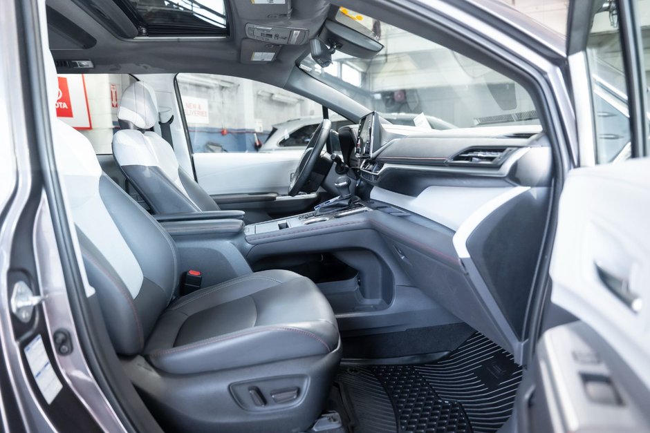 2022 Toyota SIENNA XSE AWD 7-PASS-18