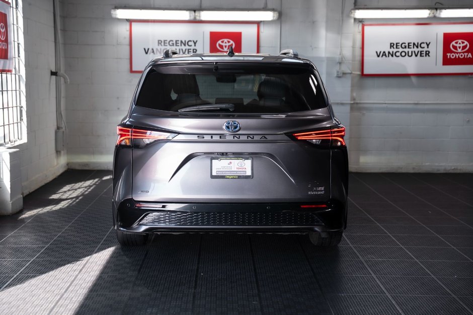 2022 Toyota SIENNA XSE AWD 7-PASS-13
