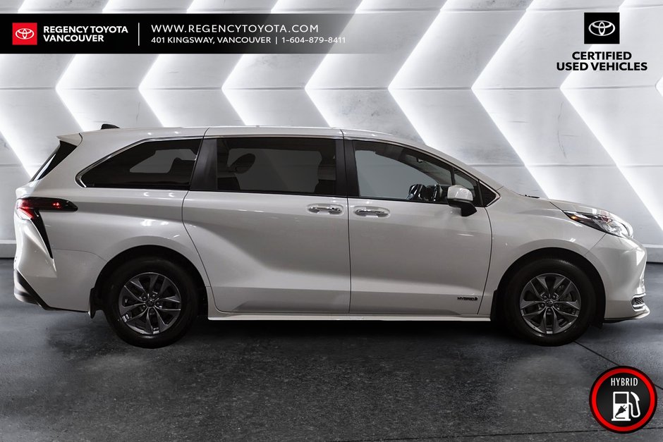 2021 Toyota Sienna XLE AWD 7 PASSENGER-17