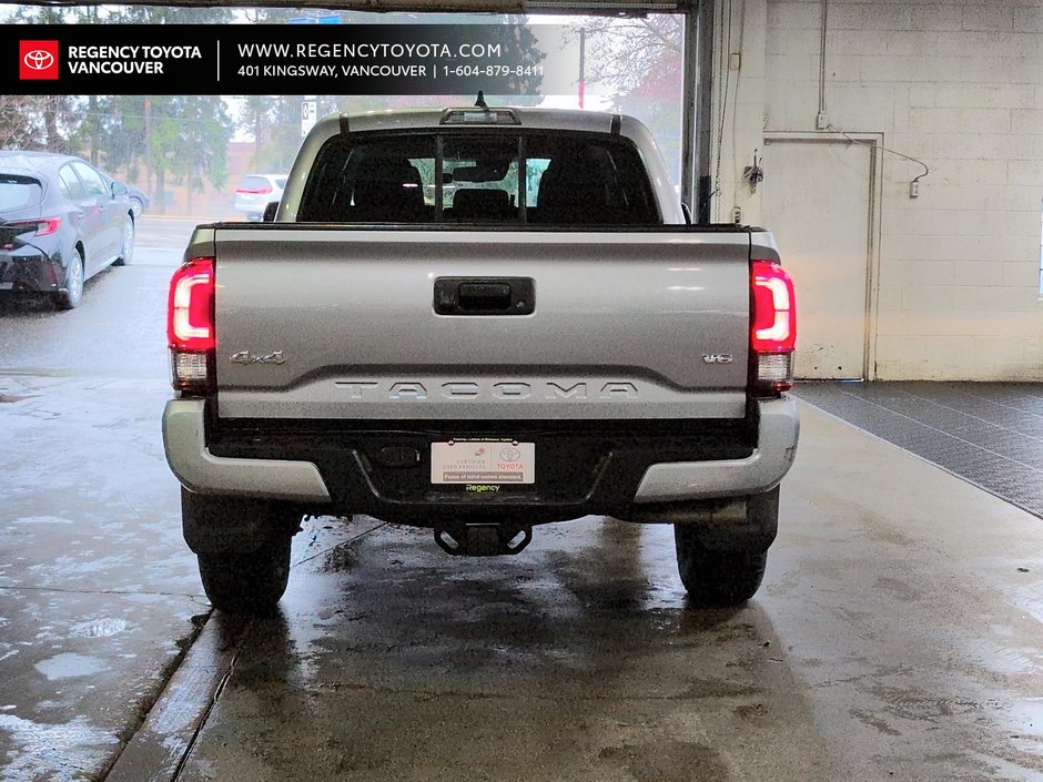 2021 Toyota Tacoma 4x4 Double Cab 6A--4