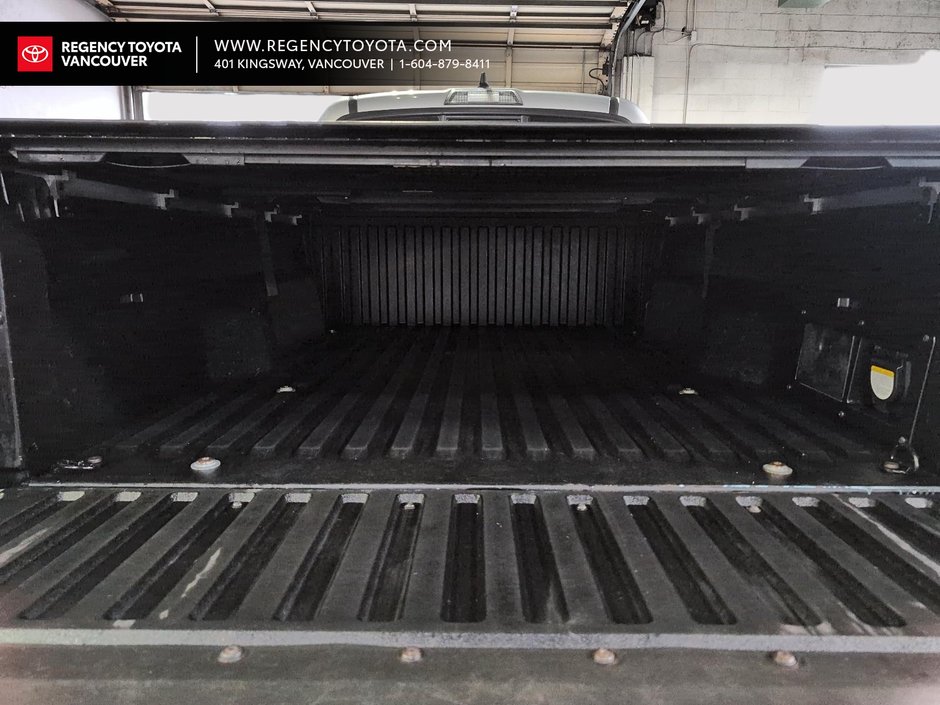 2021 Toyota Tacoma 4x4 Double Cab 6A--6