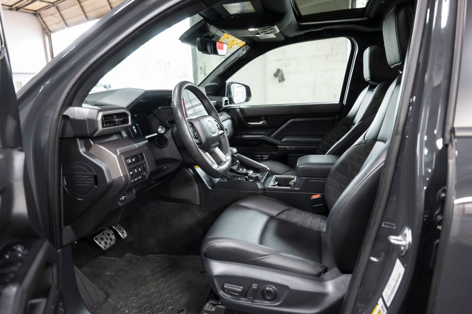2024 Toyota Tacoma 4X4-9