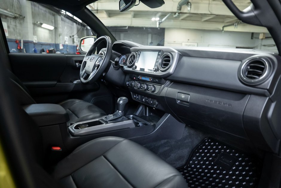 2023 Toyota Tacoma TRD OFF-ROAD PREMIUM-16