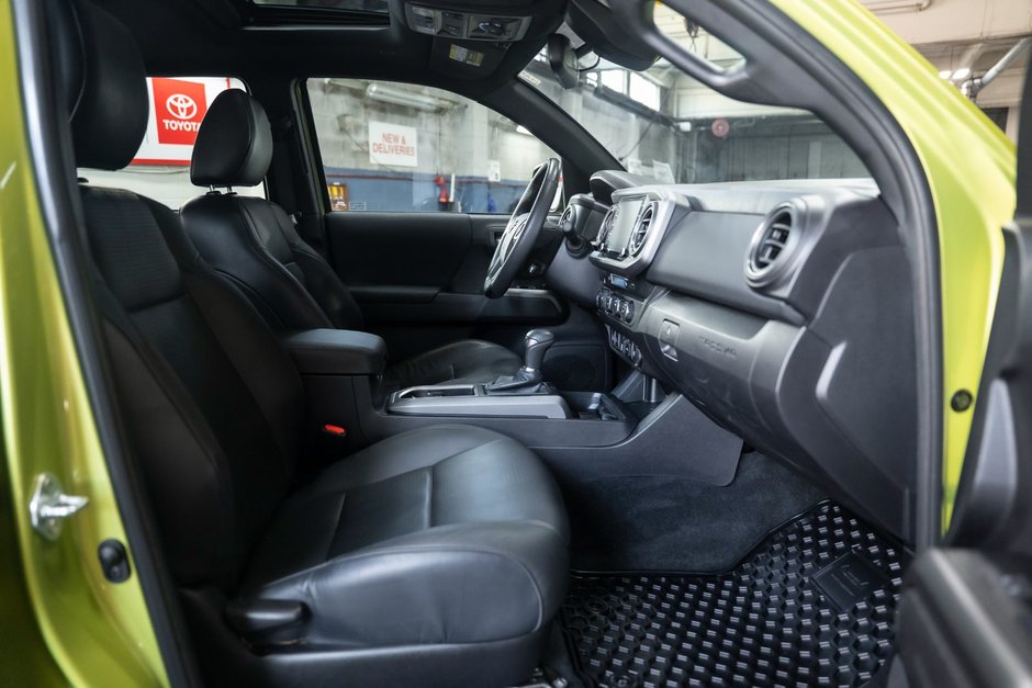 2023 Toyota Tacoma TRD OFF-ROAD PREMIUM-18