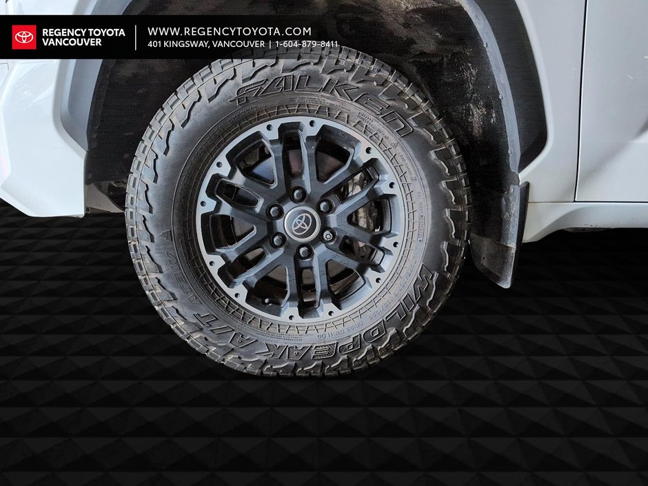 2024 Toyota Tundra CrewMax SR5 L SR5-1
