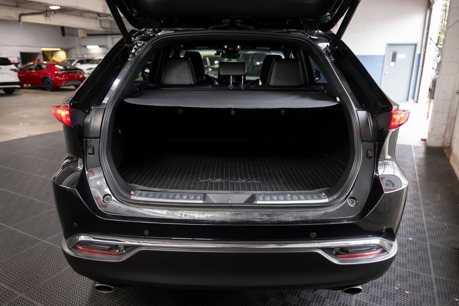 2022 Toyota Venza XLE AWD-13