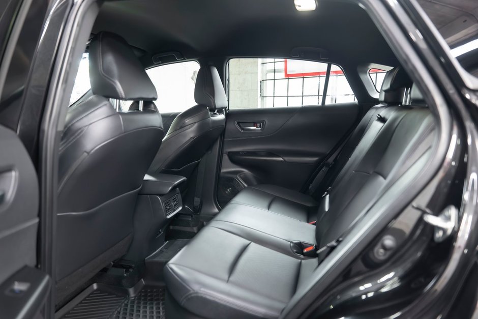 2022 Toyota Venza XLE AWD-9