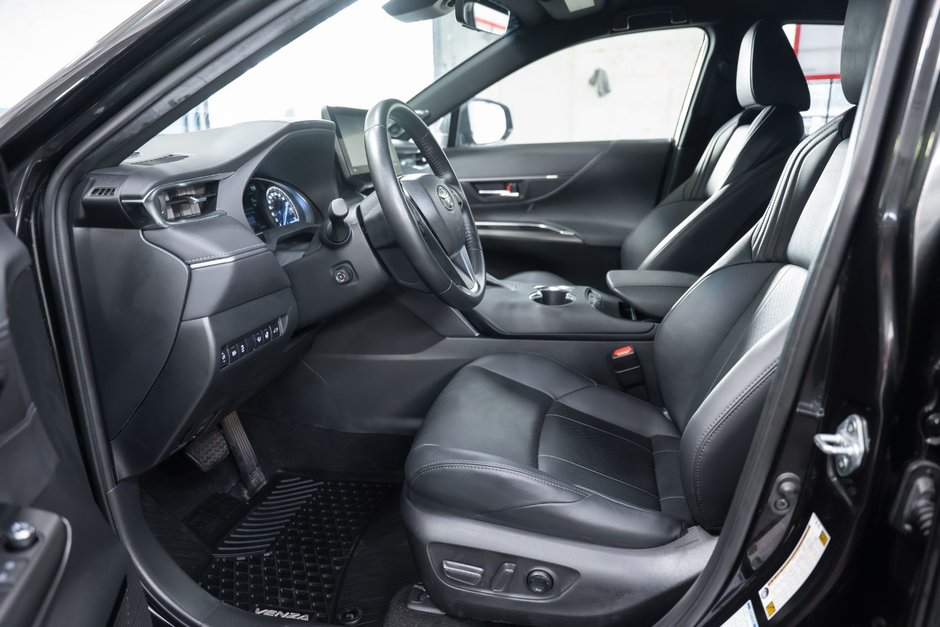 2021 Toyota Venza XLE AWD-7